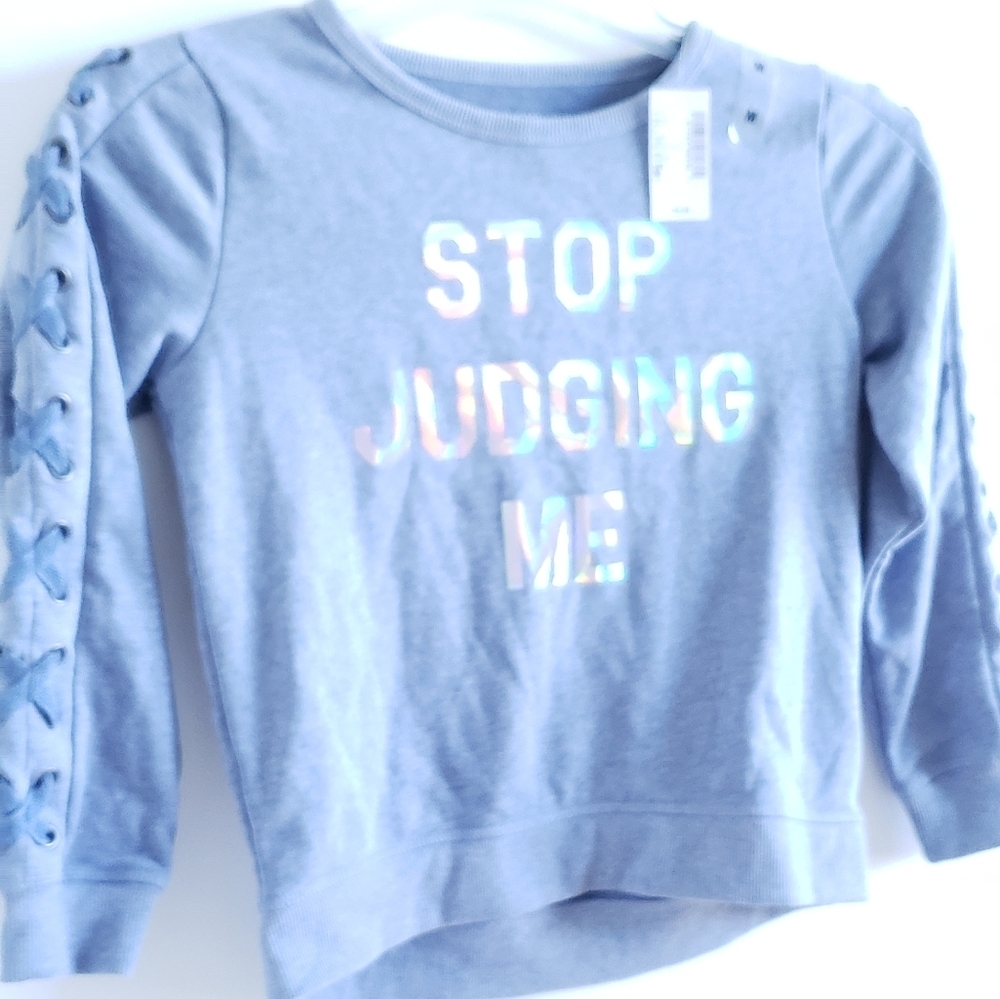 A Beautiful Long Sleeved Top For Girls Size 7-8